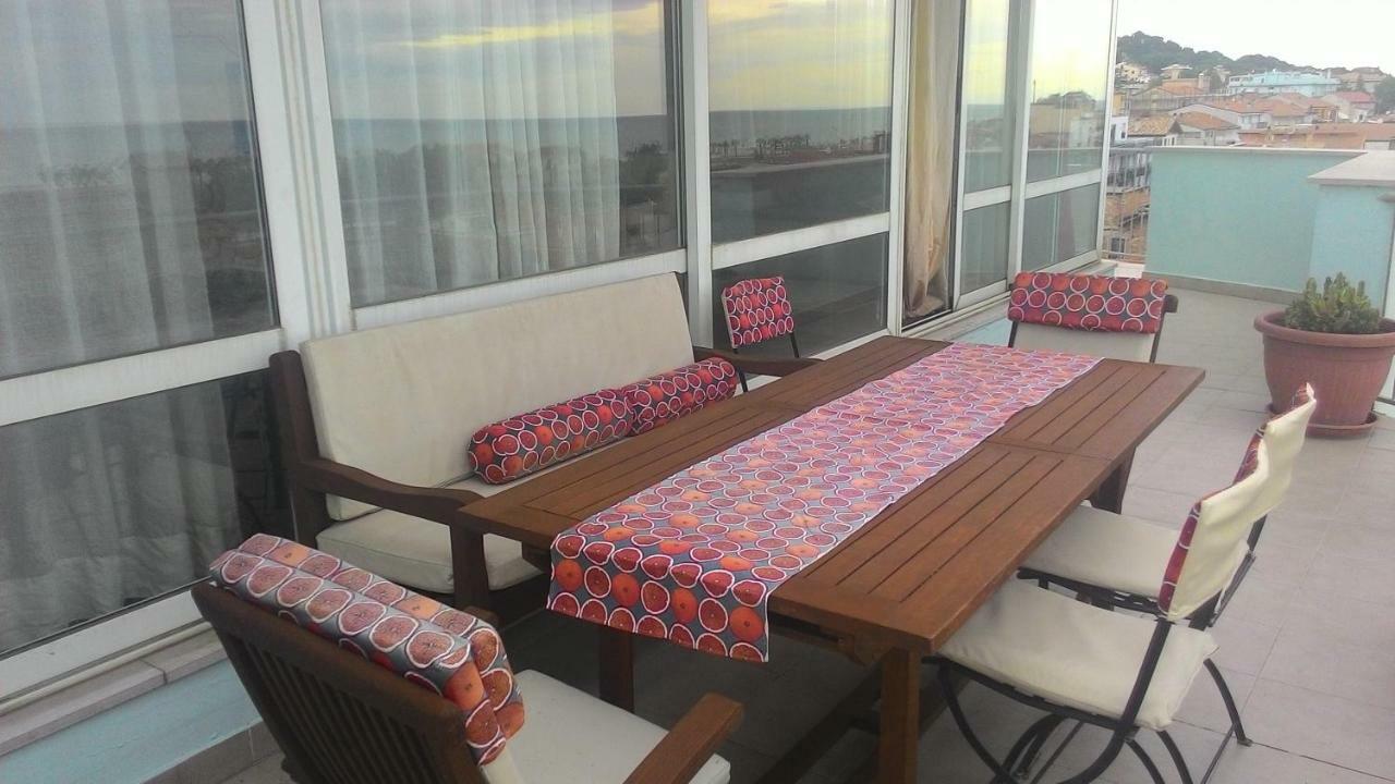 Sky Wellness Apartment Porto SantʼElpidio Exteriér fotografie